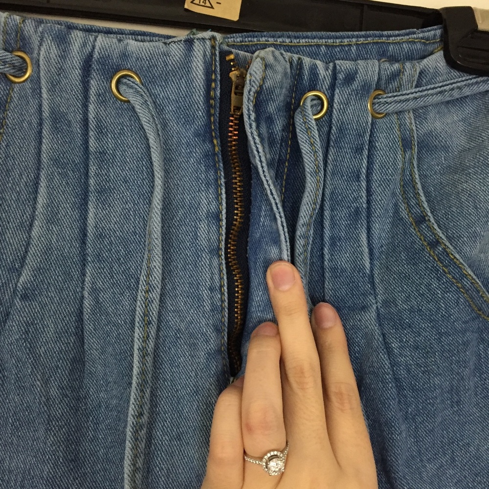 PRETTY LITTLE THING High Waisted Balloon Jeans - Picture 8 of 15